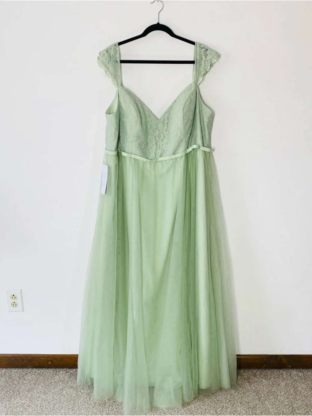 NWT AZAZIE Luxi Dress - Picture 3 of 9